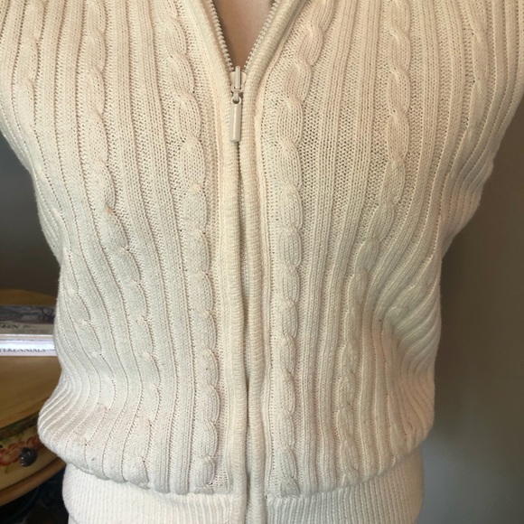 Knit vest with fair fur lining - Picture 6 of 11